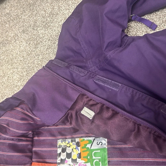 Burton S vintage Y2K snowboarding jacket  very good condition! - Picture 7 of 11